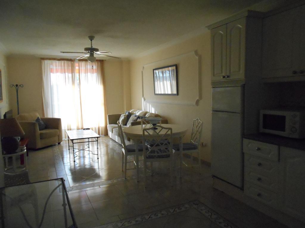 S Apart Apartamento Playa de las Américas Exterior foto