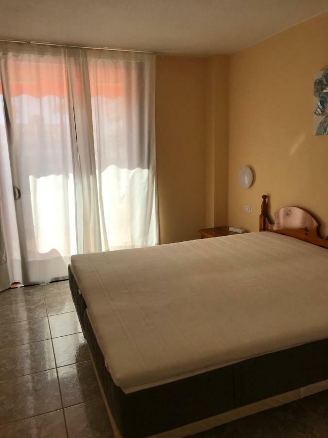 S Apart Apartamento Playa de las Américas Exterior foto